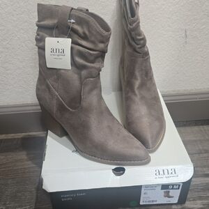 a.n.a Women's Suede Heeled Boots in Taupe